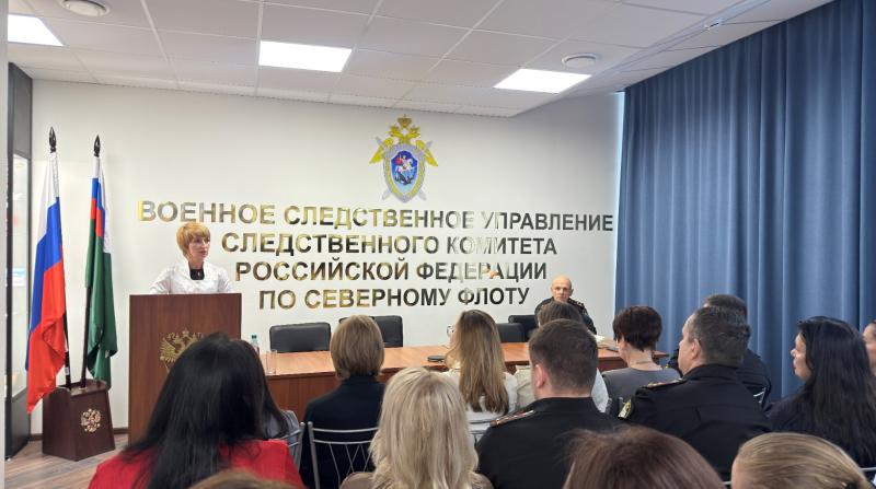 Медицинский ликбез для защитников Заполярья: инфекционист ЦРБ посетила военное следственное управление по Северному флоту