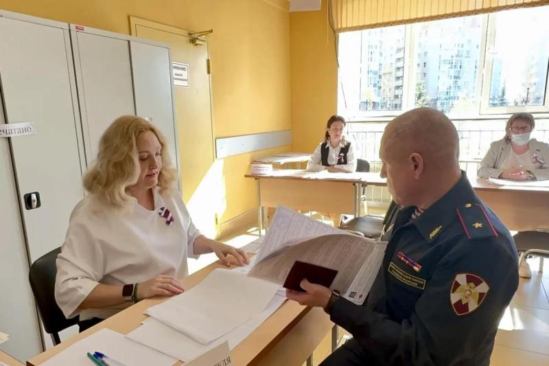 Начальник Управления Росгвардии по Республике Мордовия принял участие в голосовании в первый день выборов