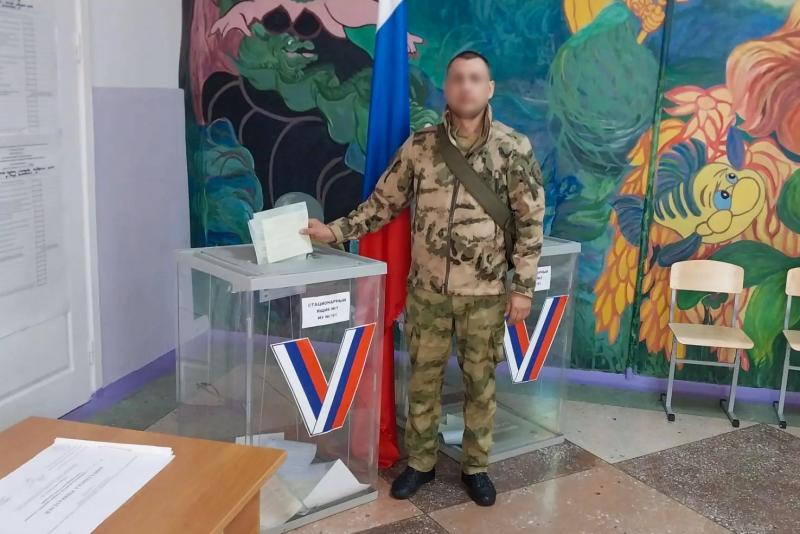 Росгвардейцы принимают участие в Едином дне голосования в Кузбассе