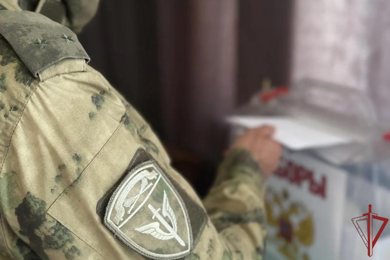 Росгвардейцы Запорожской области исполнили гражданский долг в Единый день голосования