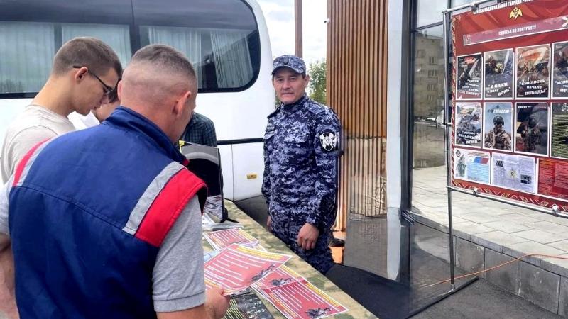 Росгвардейцы в Татарстане проводят профориентационные акции для будущих кандидатов на службу