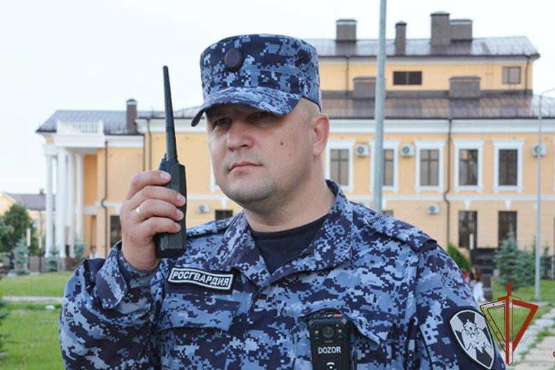 Росгвардейцы задержали кузбассовца за повреждение маршрутного автобуса
