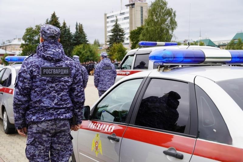 Росгвардейцы пресекли дебош междуреченца в охраняемом кафе