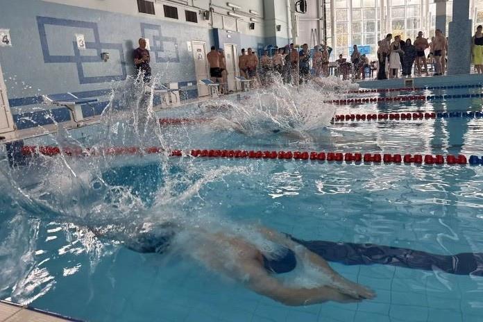 Сотрудники Управления Росгвардии по Республике Мордовия приняли участие в соревнованиях по плаванию в Нижнем Новгороде