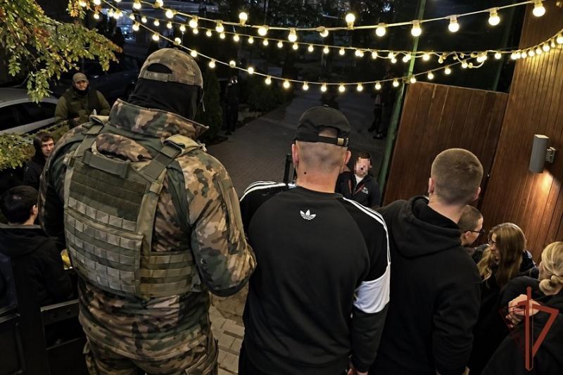 Спецназ Росгвардии оказал содействие в ходе профилактического рейда в Рязани