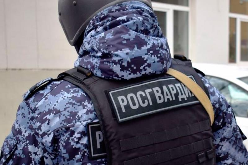Росгвардейцы задержали мужчину при попытке хищения товаров