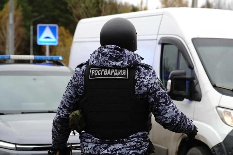 Росгвардейцы задержали мужчину, находившегося в розыске за кражу