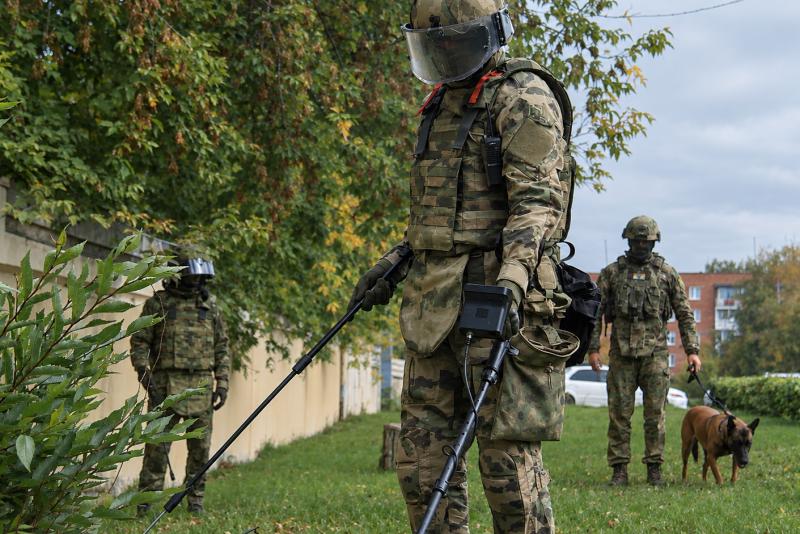 В Кузбассе прошли занятия специалистов инженерной службы Росгвардии