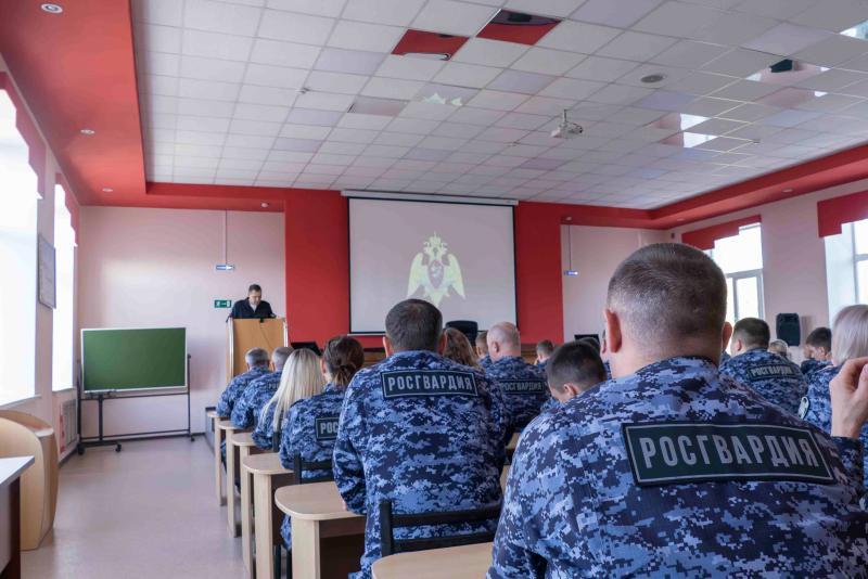 В территориальном управлении Росгвардии провели занятие по безопасности дорожного движения