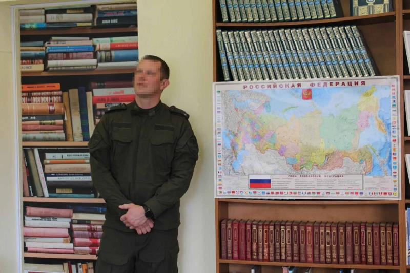 Боец СОБР «Орёл» провёл урок мужества для орловских студентов