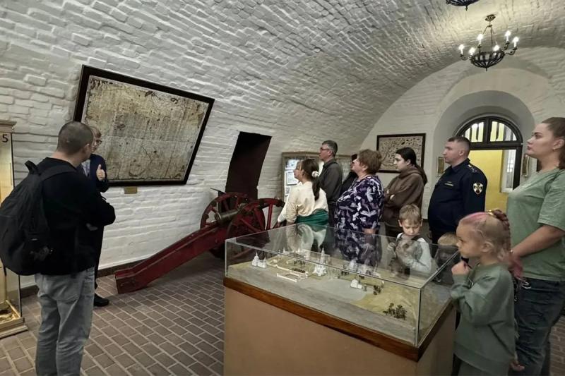 В Тюменской области Росгвардия организовала историческую экскурсию для семей погибших сотрудников